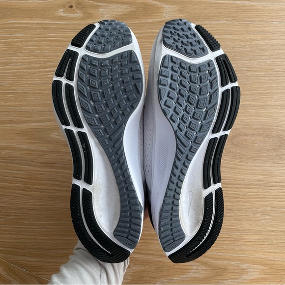 Nike Air Zoom Pegasus 38 Roadrunning Shoes - Size 9 - Picture 9 of 10